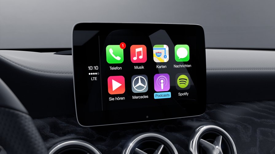 Mercedes-Benz GLA: pacchetto integrazione per smartphone Nell'immagine, il display multimediale sulla plancia di GLA con Apple CarPlayTM.