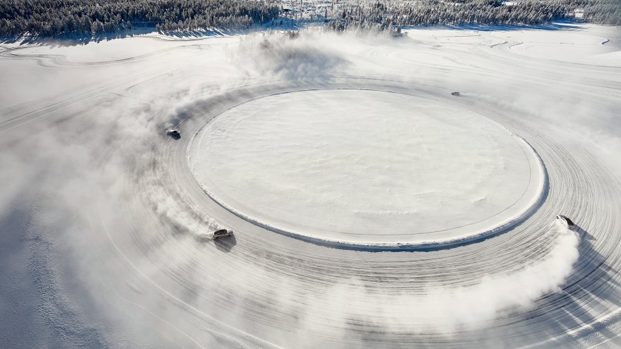 L'immagine mostra immediatamente lo spirito di «AMG Winter Sporting».